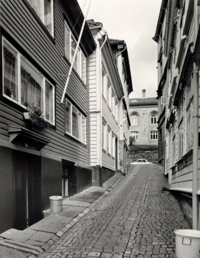 Dinbnb Apartments I Historical Two-Floor Apartment With Rooftop Panorama I 1645 Heritage Bergen Exteriér fotografie